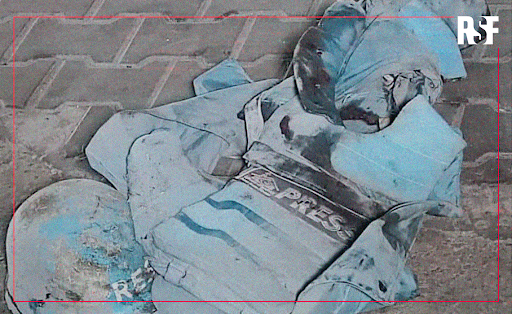 Hjälm och pressväst tillhörande dödad journalist|sami_720