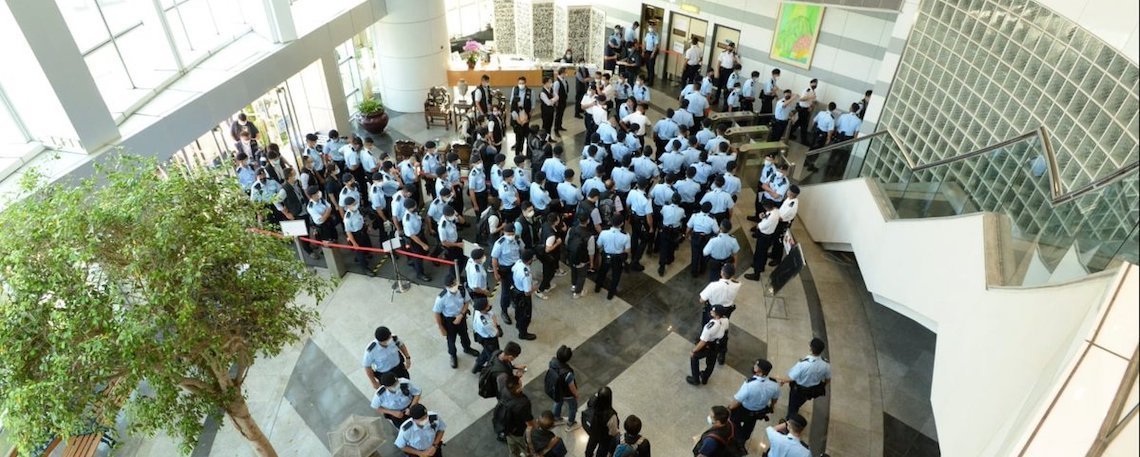 2021-06-21_hong_kong_apple_dailys_senior_staff_members_arrested_2
